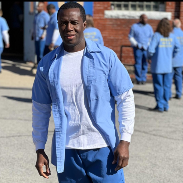 Sierra Leone’s Brian Conteh Shines in Hollywood’s Latest Thriller, “Mayor of Kingstown”