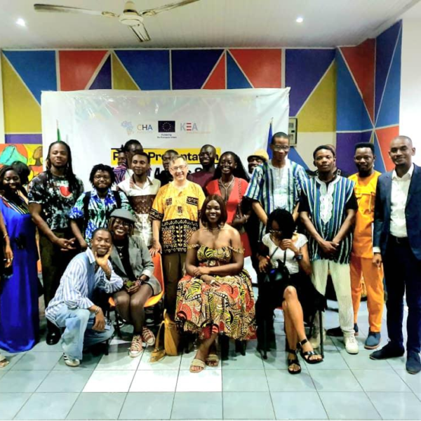 EU Celebrates 25 Sierra Leone Creatives as “Ambassadors of Culture” Mobility Grants The Awardees with EU Ambassador to Sierra Leone Jacek Jankowski